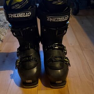 Dalbello Black Ski Boots